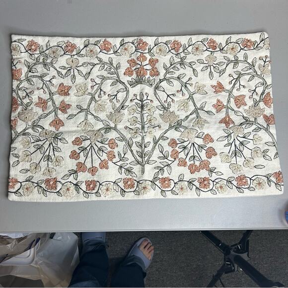 Pottery Barn Zea Embroidered Lumbar Pillow Cover Warm Multi 16" x 26" NWT - Picture 3 of 5